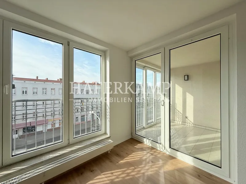 Gut geschnittene 2-Zimmer Wohnung mit Wintergarten am Weißen See! — photo 1